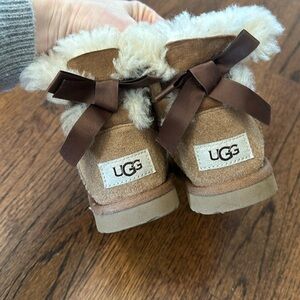Mini Bailey bow Ugg boots
